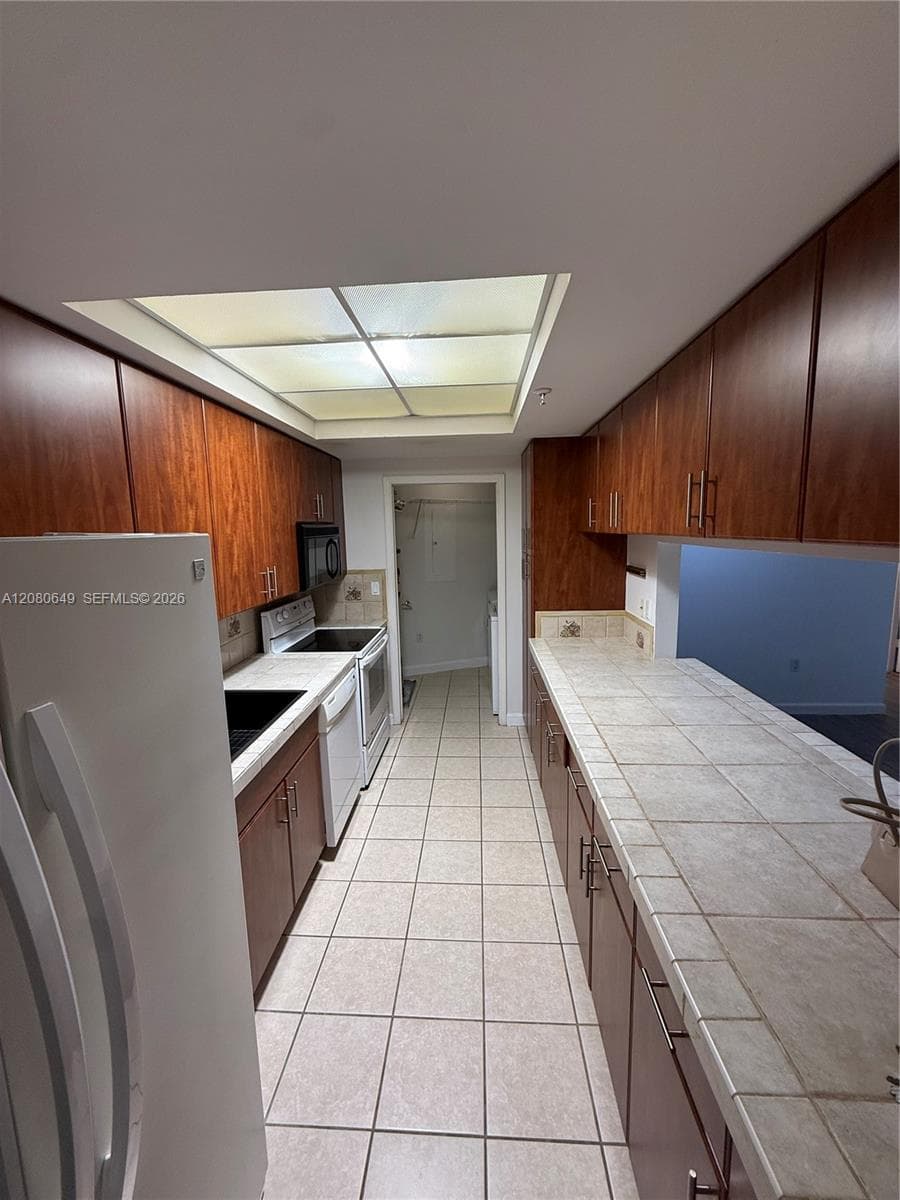 DORAL HOUSE CONDO NO 1 · #212 in Doral - Photo 5