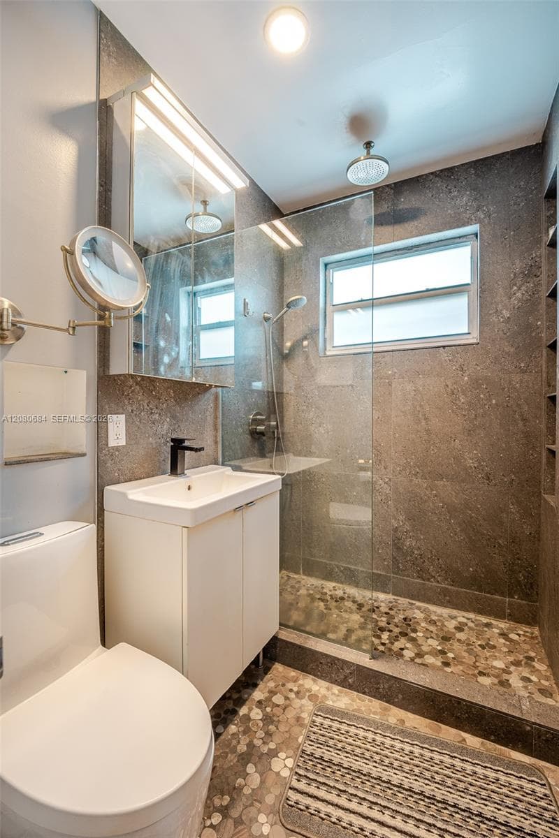 Lakeview · #17 in Miami Beach - Photo 17
