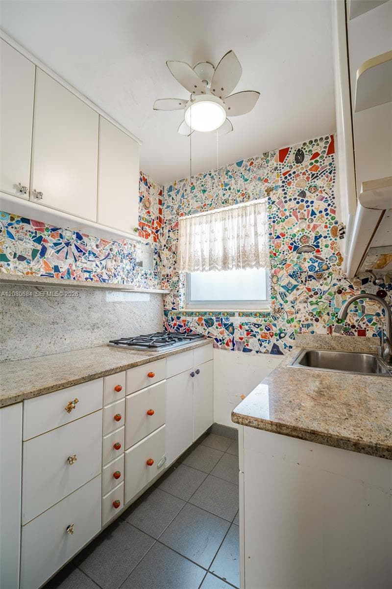 Lakeview · #17 in Miami Beach - Photo 15