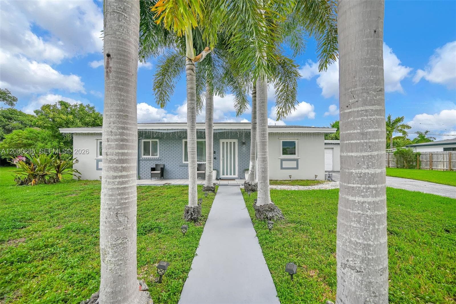 15400 SW 297th Ter photo 1
