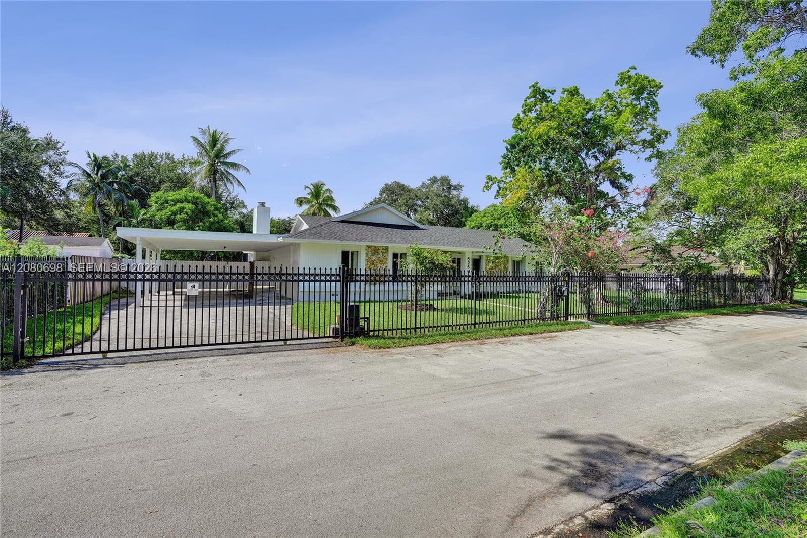 8260 SW 88th St photo 4