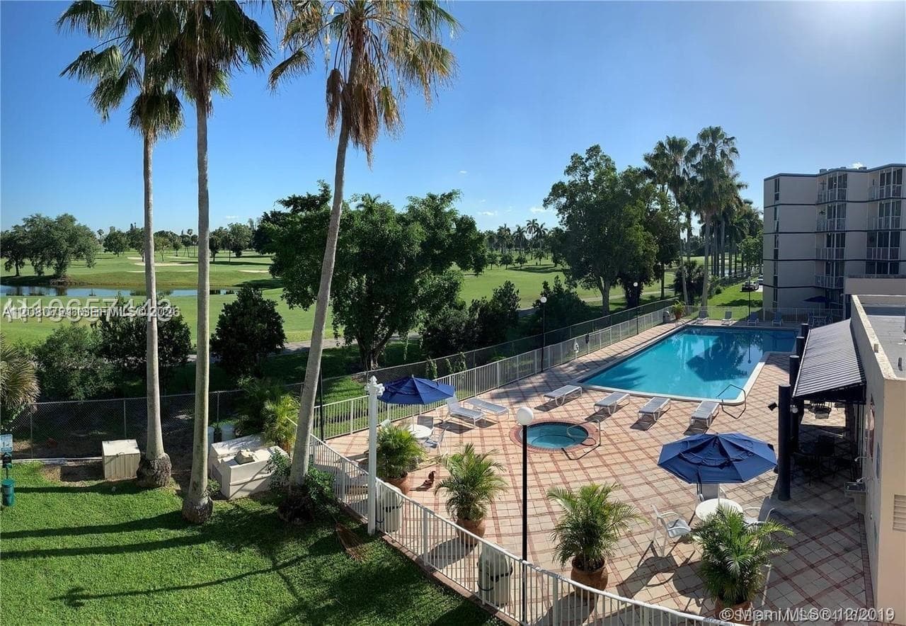 LAS BRISAS@ COUNTRY CLUB · #F205 in Hialeah - Photo 14