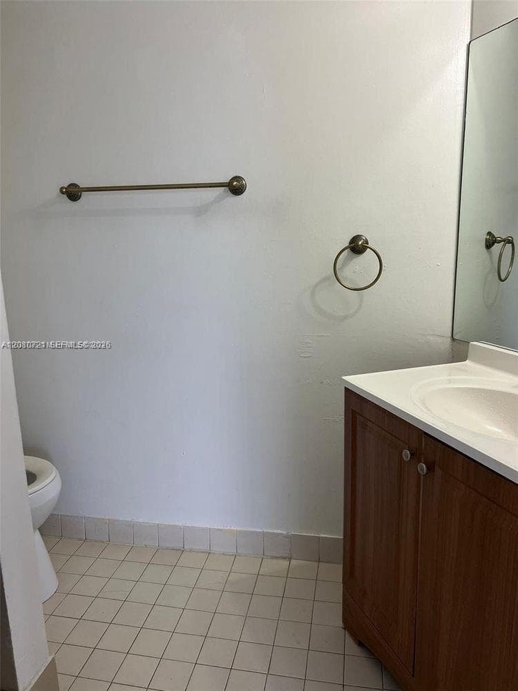 LAS BRISAS@ COUNTRY CLUB · #F205 in Hialeah - Photo 11
