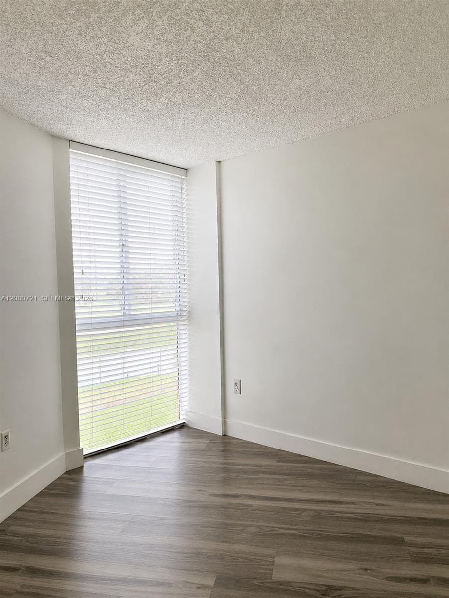 LAS BRISAS@ COUNTRY CLUB · #F205 in Hialeah - Photo 8
