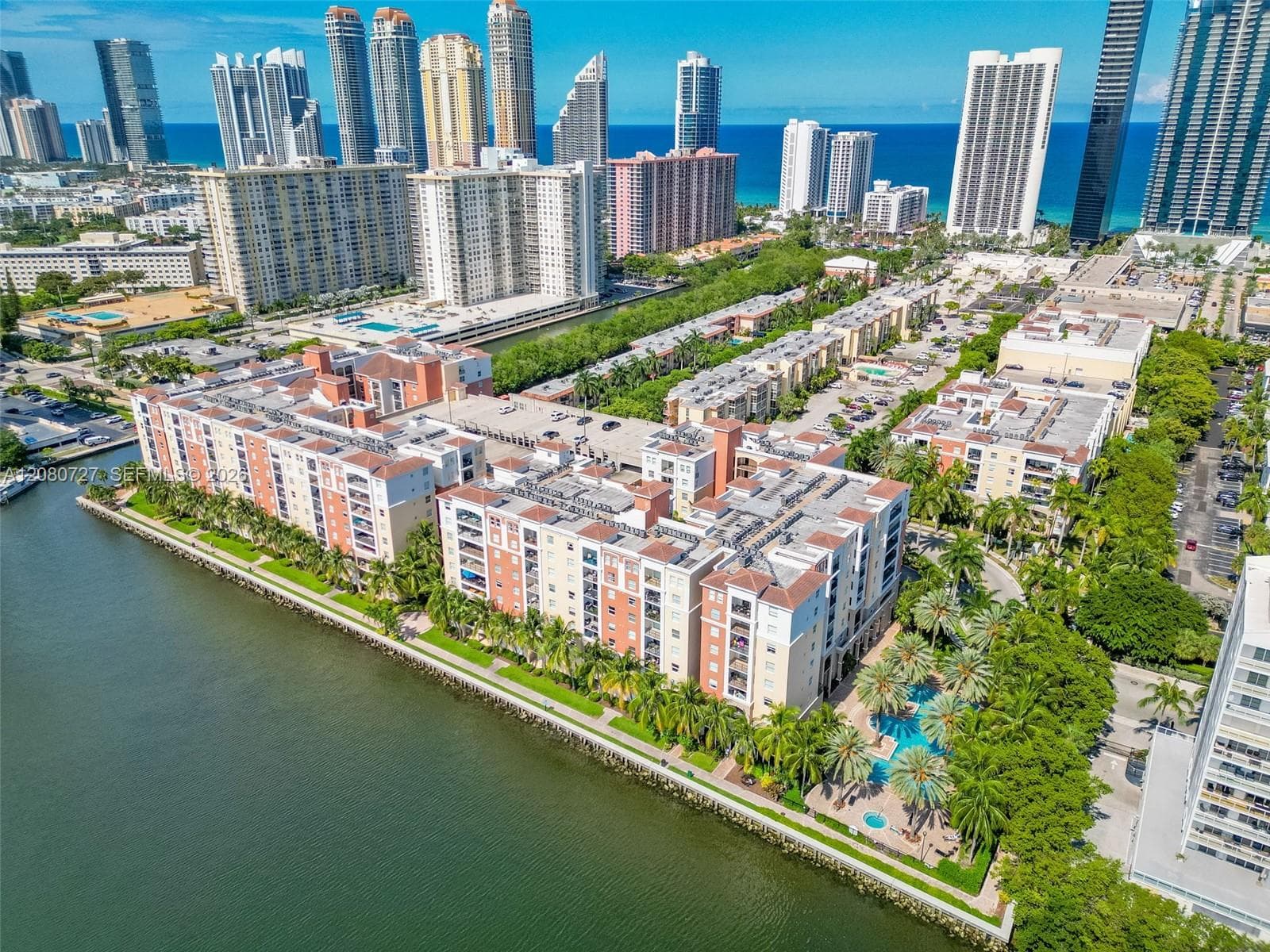 Porto Bellagio · #2516 in Sunny Isles Beach - Photo 26