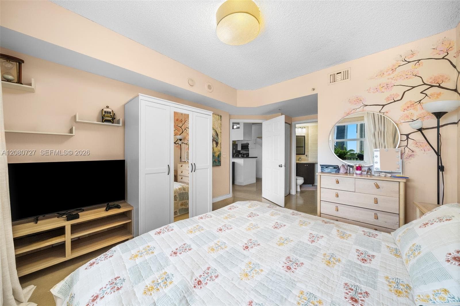 Porto Bellagio · #2516 in Sunny Isles Beach - Photo 11