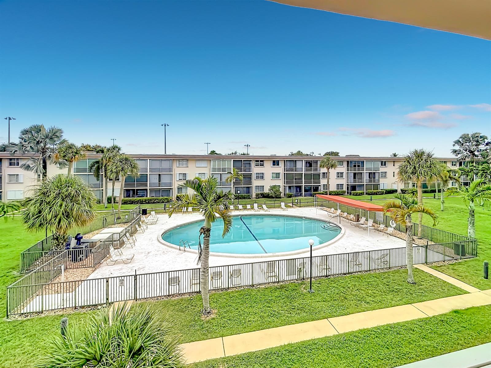 4500 N Federal Highway #315b-65