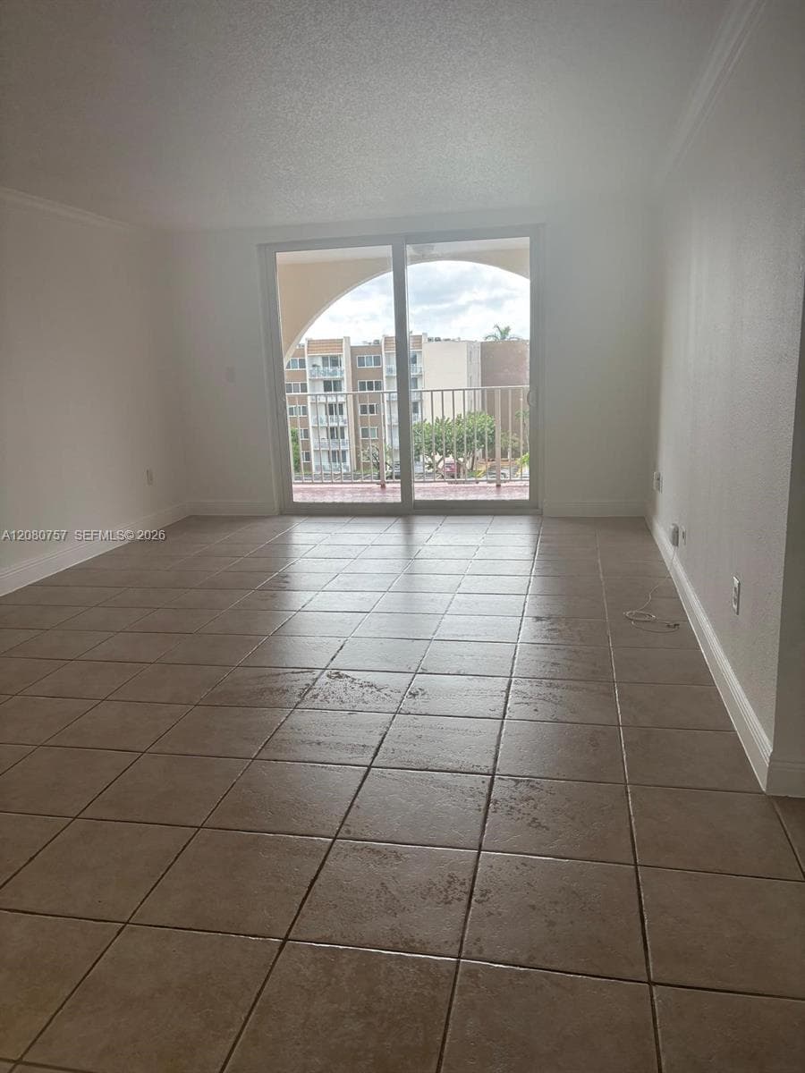 CORAL GATE WEST CONDO · #3-505 in Hialeah - Photo 9