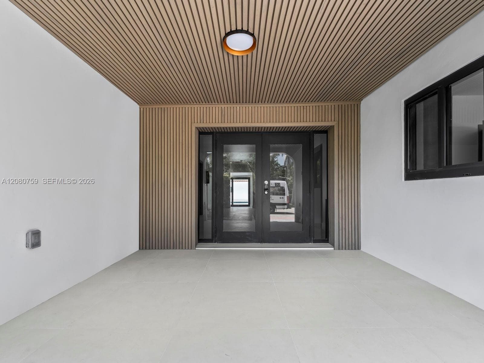 1221 Biarritz Dr photo 9