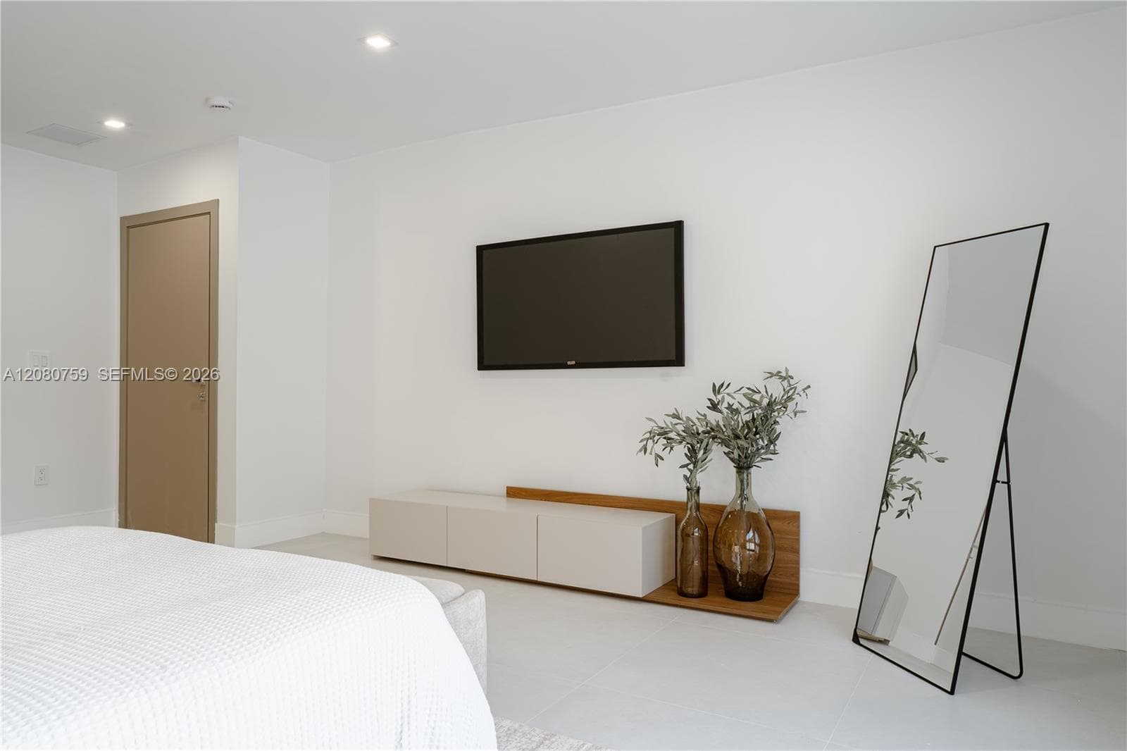 1221 Biarritz Dr photo 33