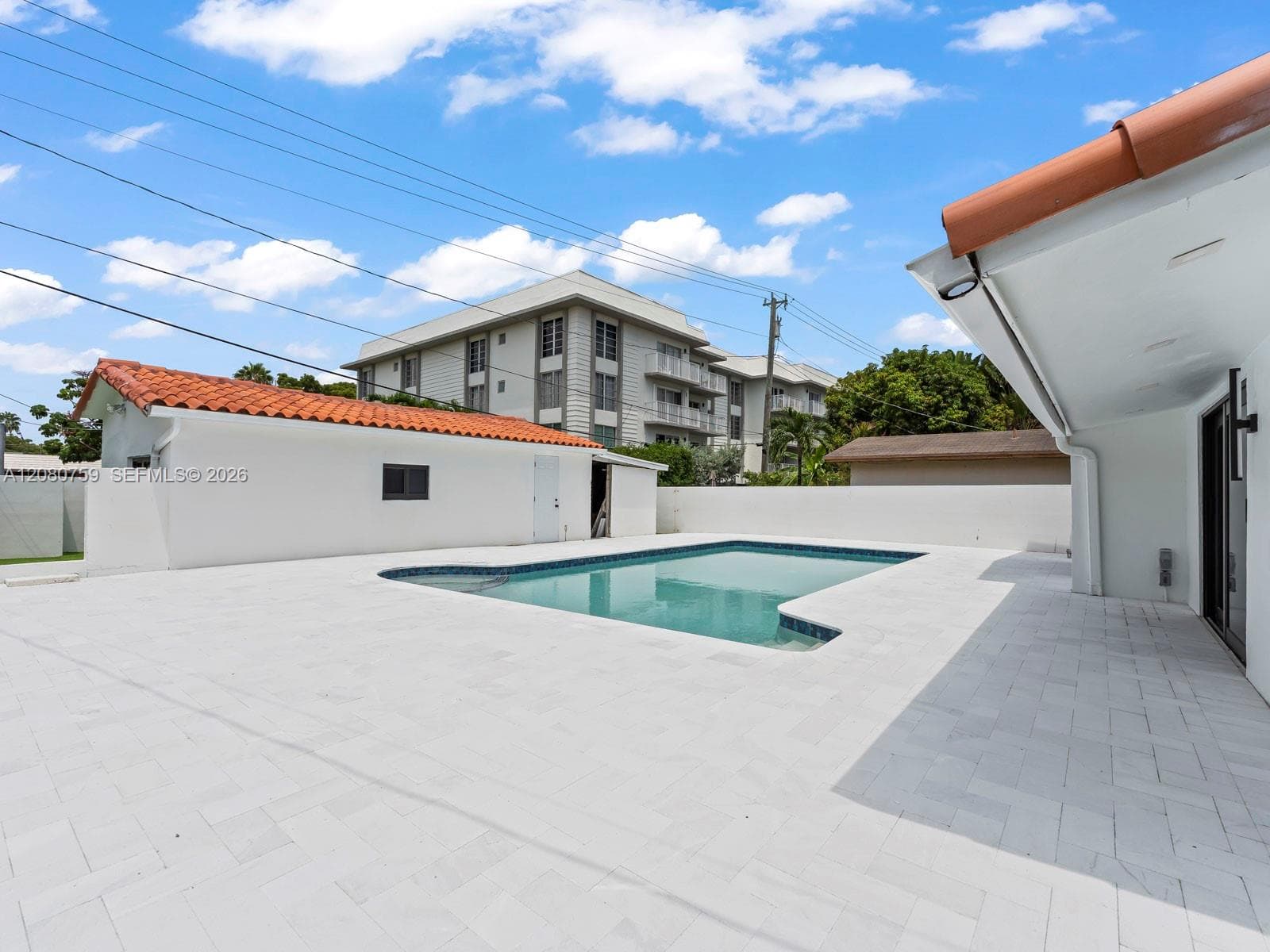 1221 Biarritz Dr photo 55