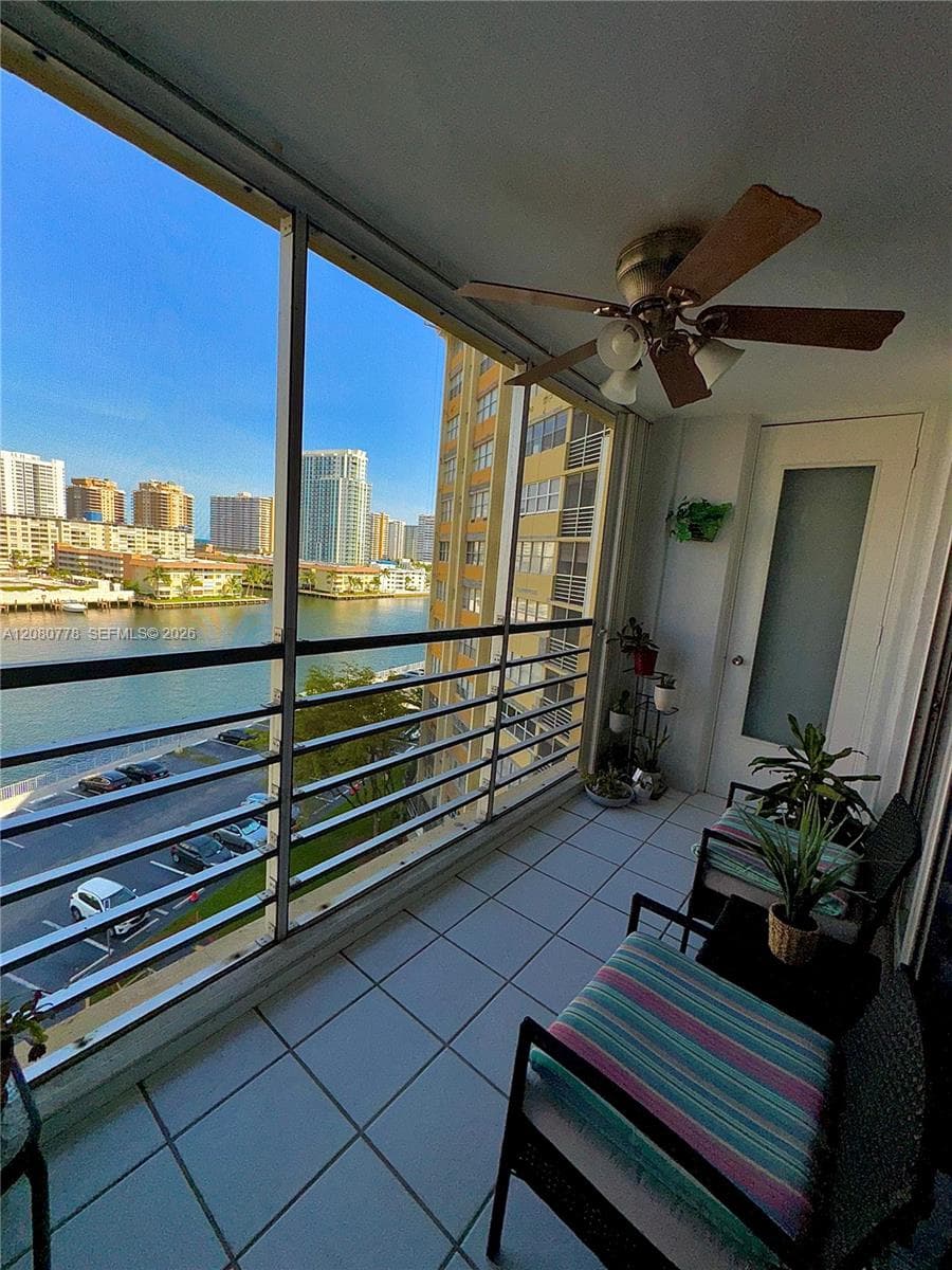 LAKE POINT TOWER CONDO · #806 in Hallandale Beach - Photo 28
