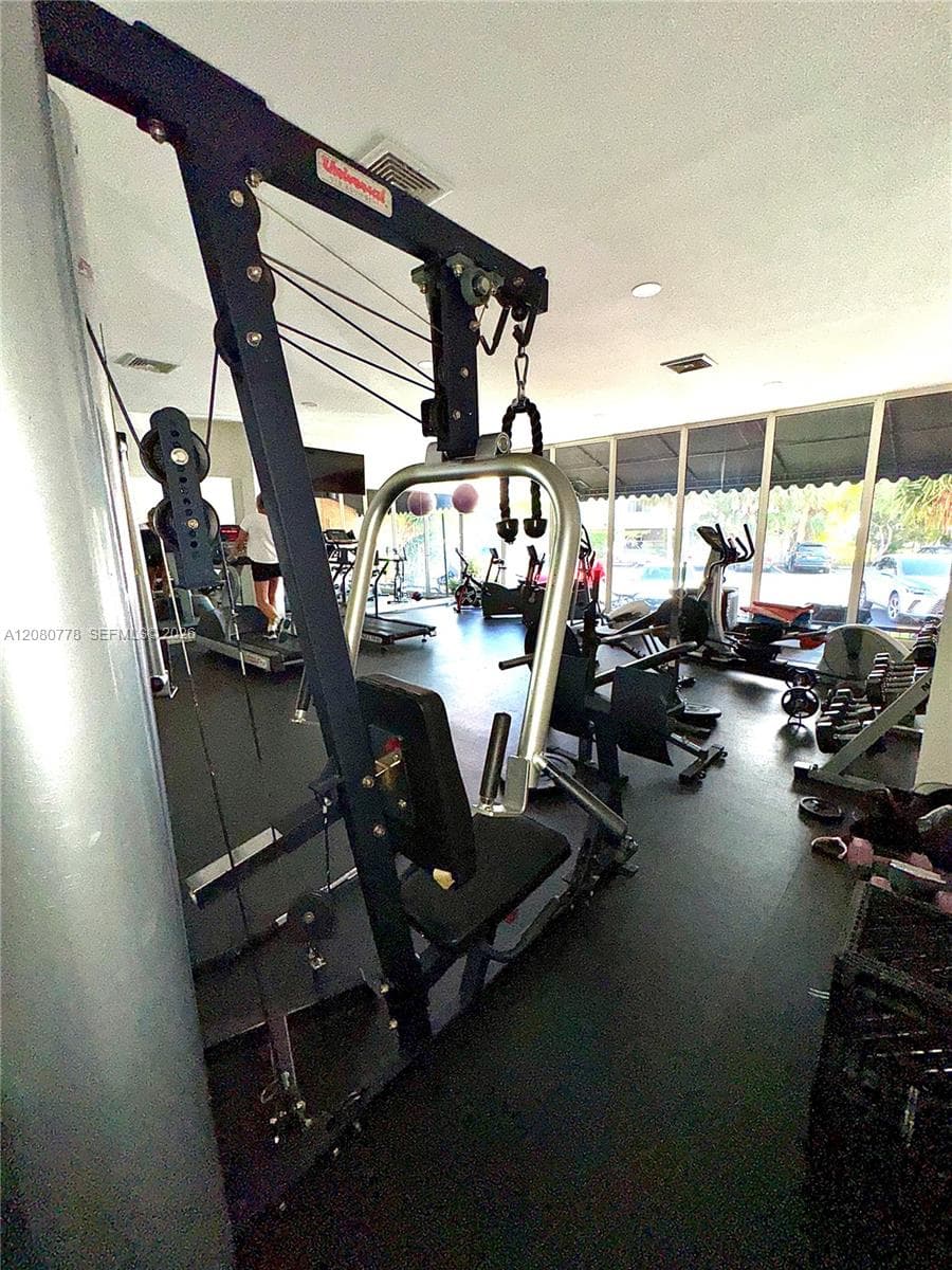 LAKE POINT TOWER CONDO · #806 in Hallandale Beach - Photo 86