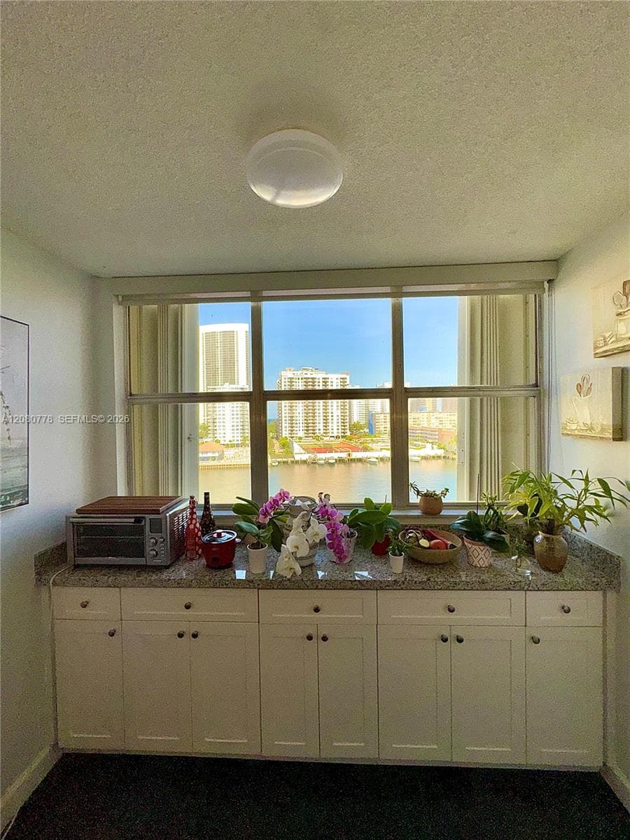 LAKE POINT TOWER CONDO · #806 in Hallandale Beach - Photo 18