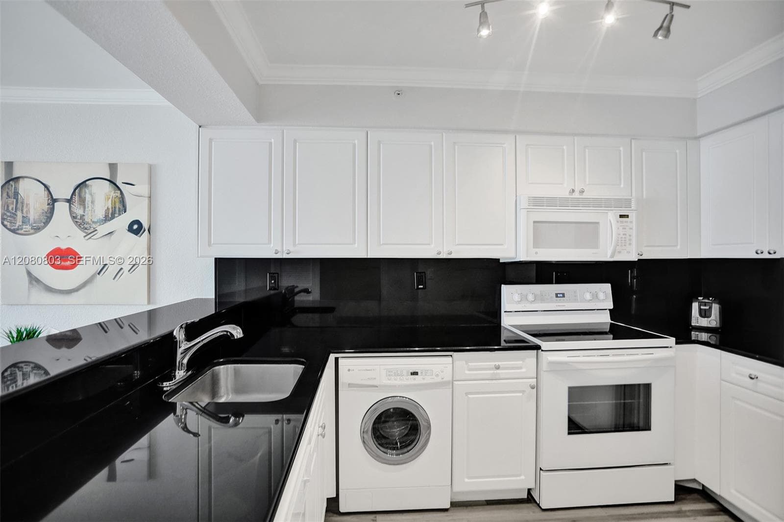 WAVE CONDO · #PH37 (available Novem 3) in Hollywood - Photo 22