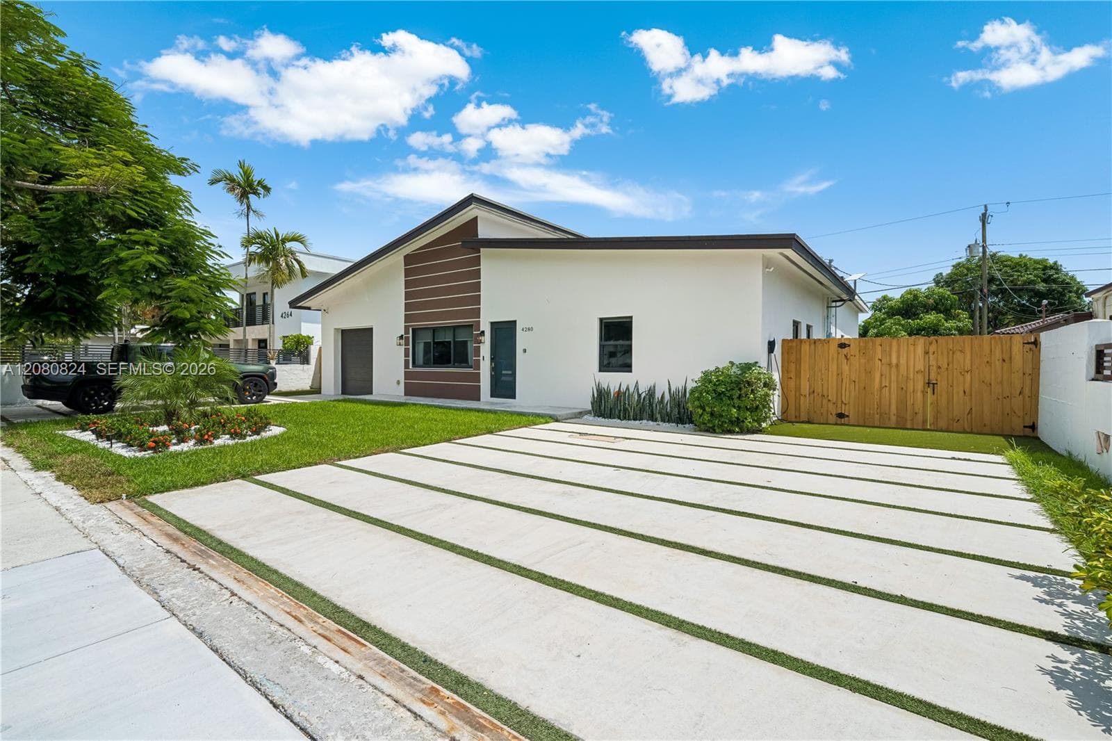 4280 SW 13th Ter photo 42