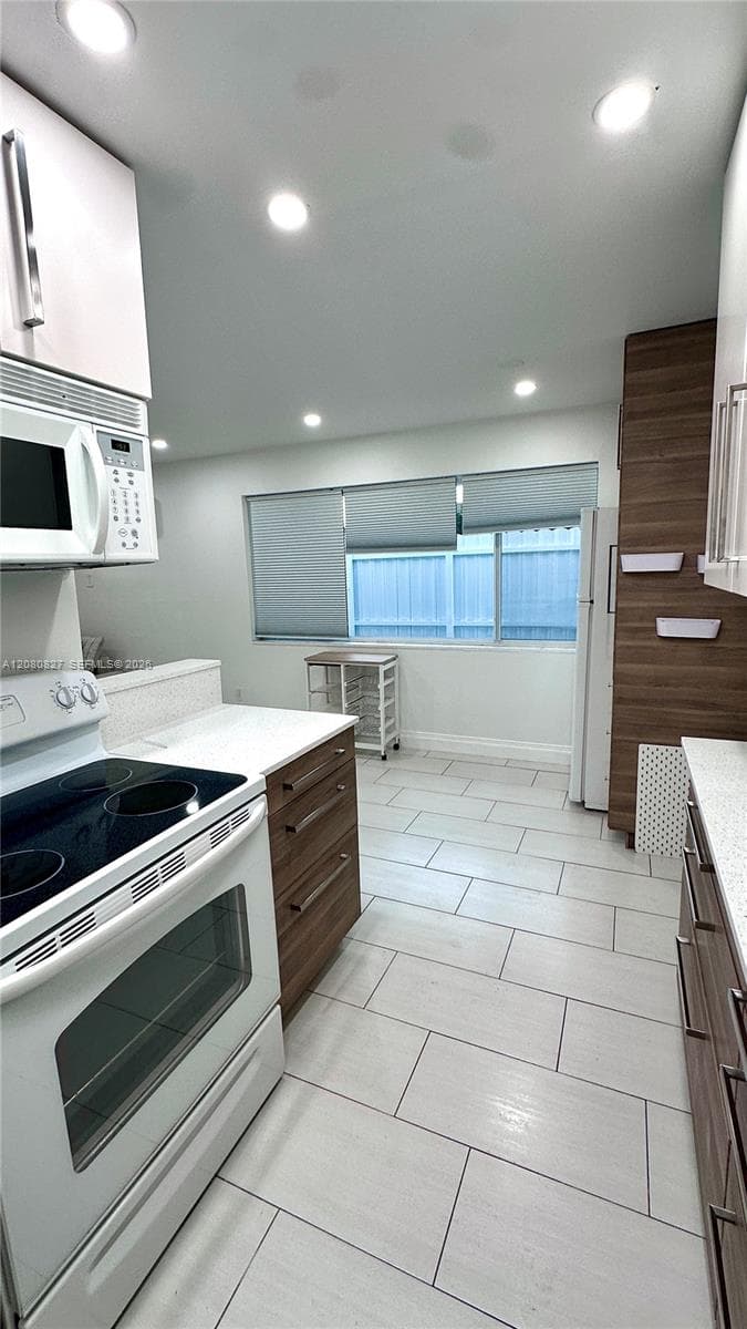 2415 Thomas st #B photo 6