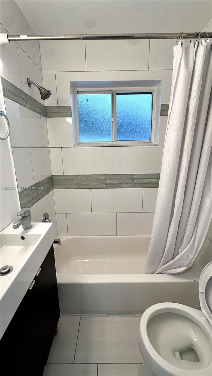 2415 Thomas st #B photo 8