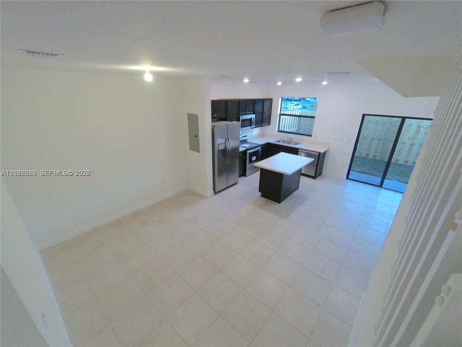 312 NE 208th Ter #312 photo 4