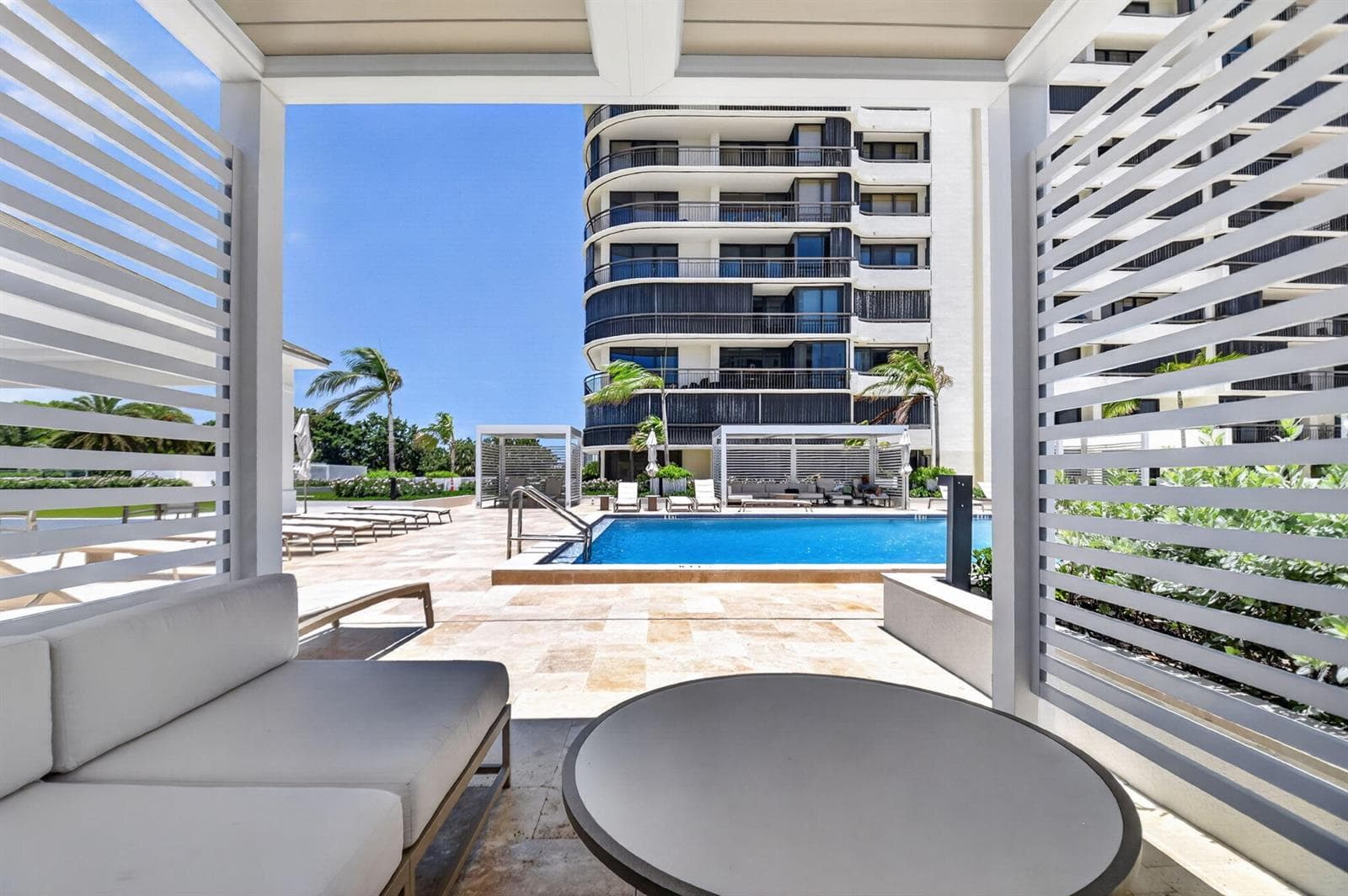 Martinique Pool Deck