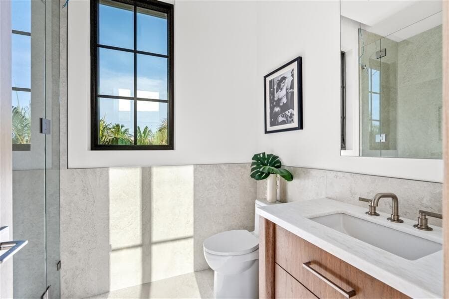 dash_BATHROOM_3