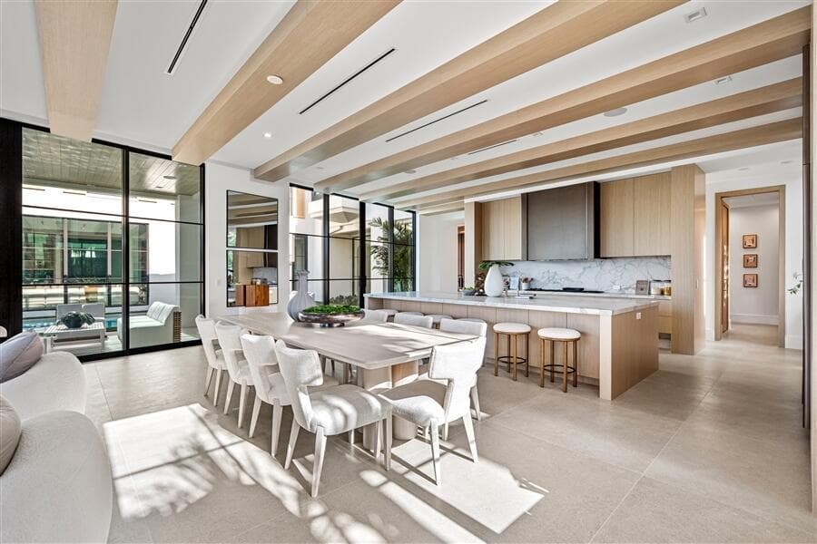 dash_DINING_ANGLE_TO_KITCHEN