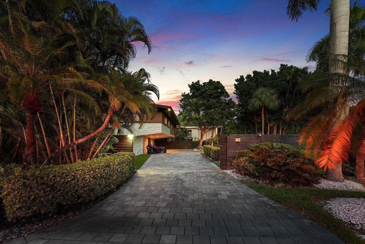 066-2601Northeast8thStreet-FortLauderdal