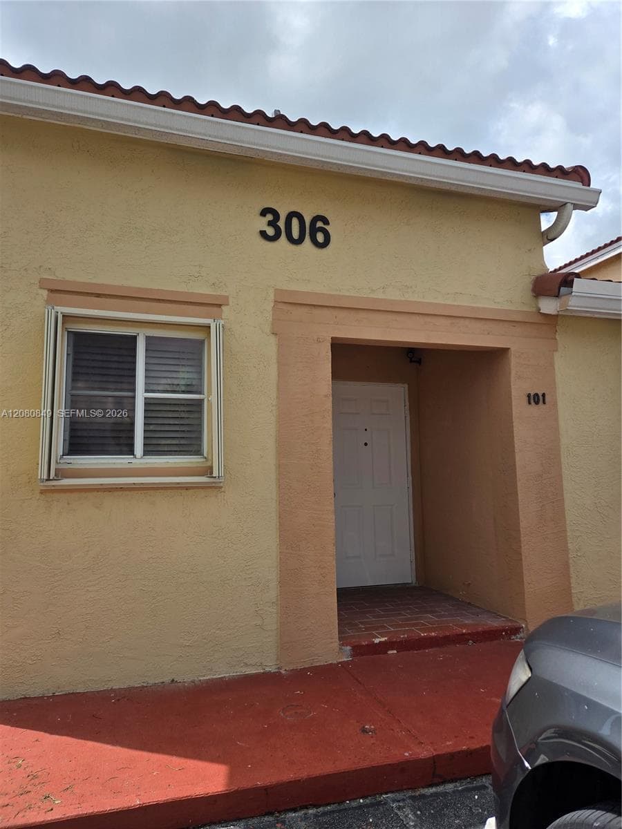 306 NW 114th Ave # 101 #3-101 photo 2