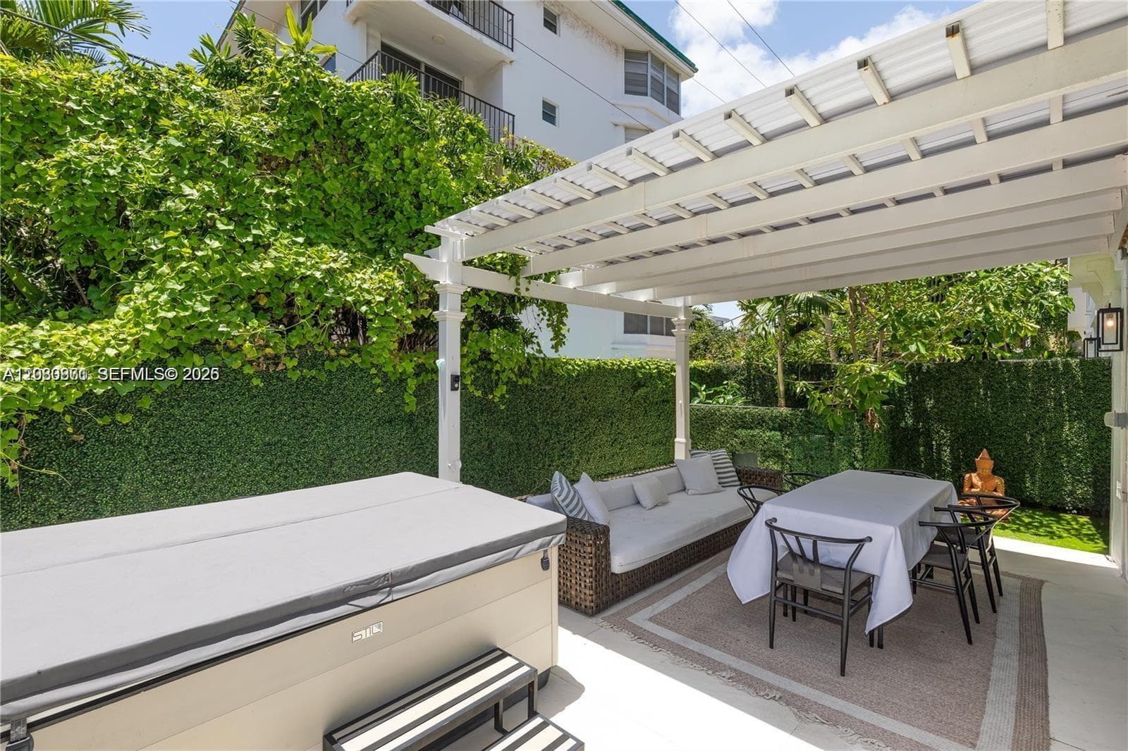 The Villas at Bay Harbor in Bay Harbor Islands - Photo 17