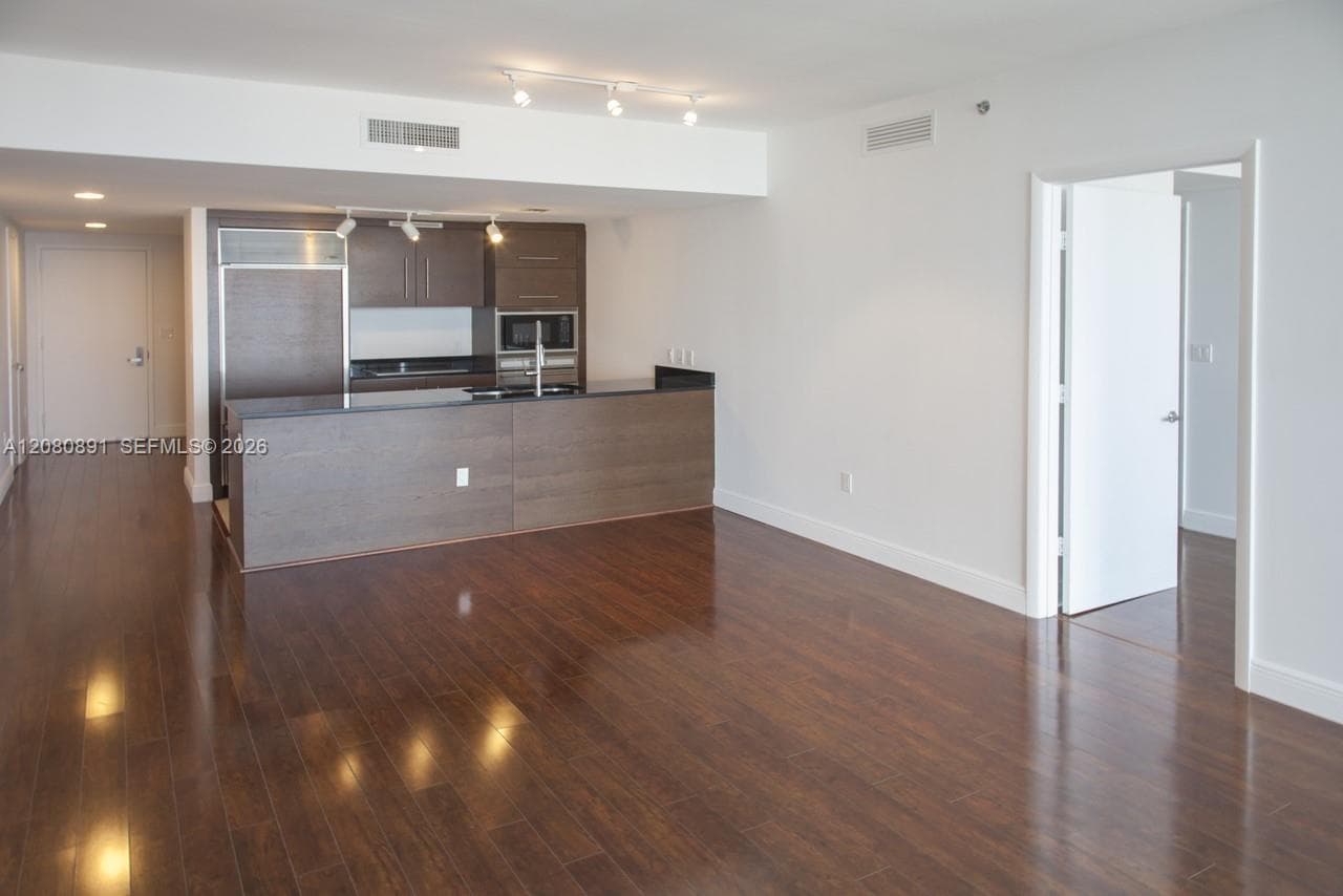 Icon Brickell I · #3507 in Miami - Photo 6