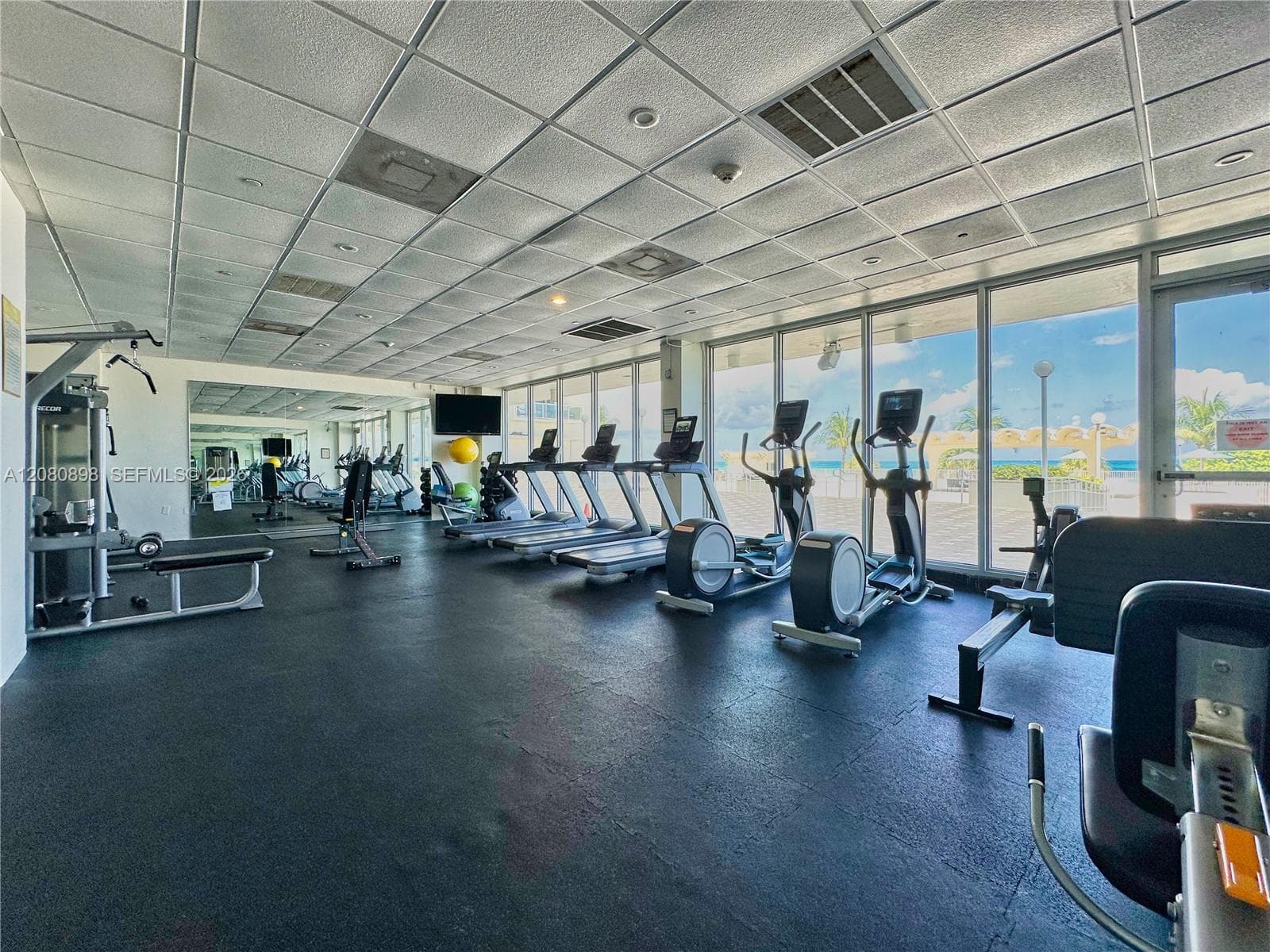 ARLEN BEACH CONDO · #908 in Miami Beach - Photo 43