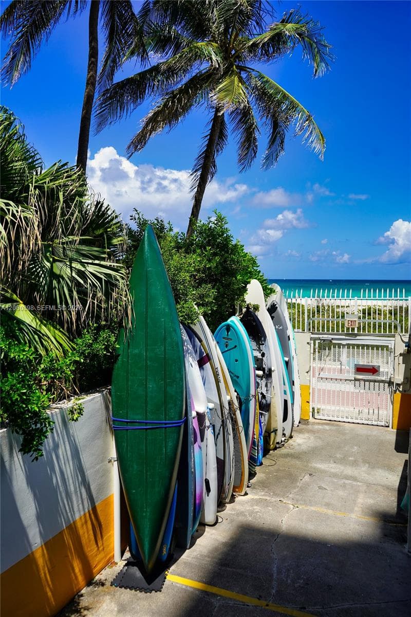 ARLEN BEACH CONDO · #908 in Miami Beach - Photo 48