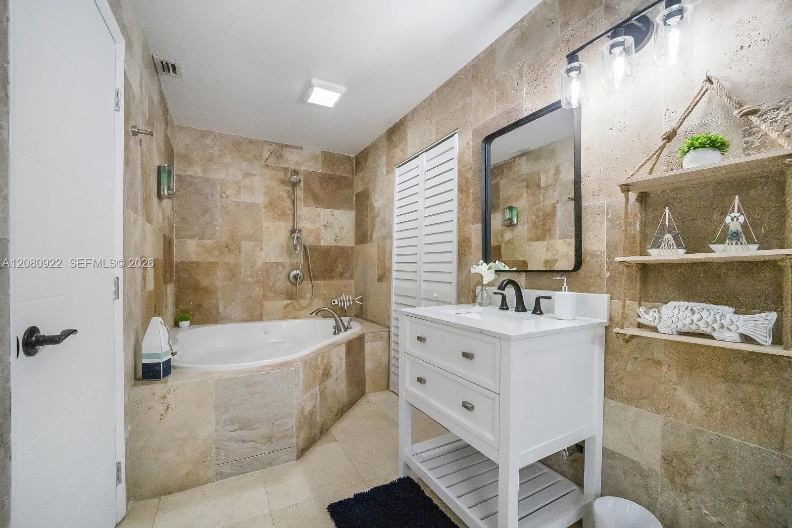 2286 NE 215th St #2286 photo 20