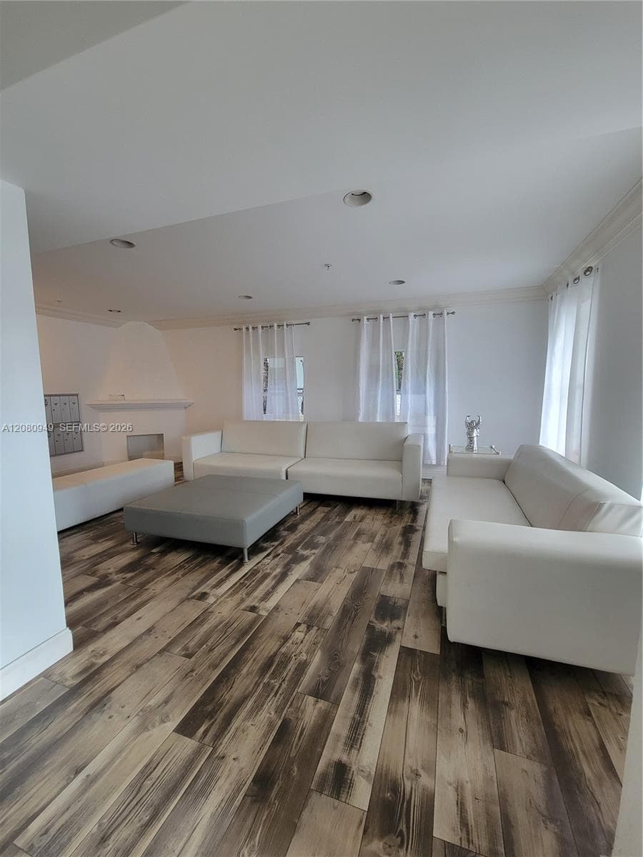 HAMILTON CONDO · #105 in Miami Beach - Photo 23
