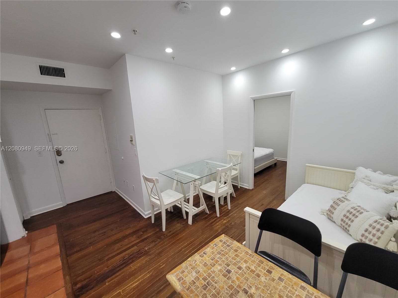 HAMILTON CONDO · #105 in Miami Beach - Photo 2