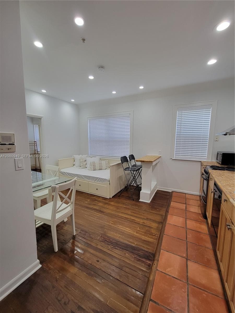 HAMILTON CONDO · #105 in Miami Beach - Photo 6
