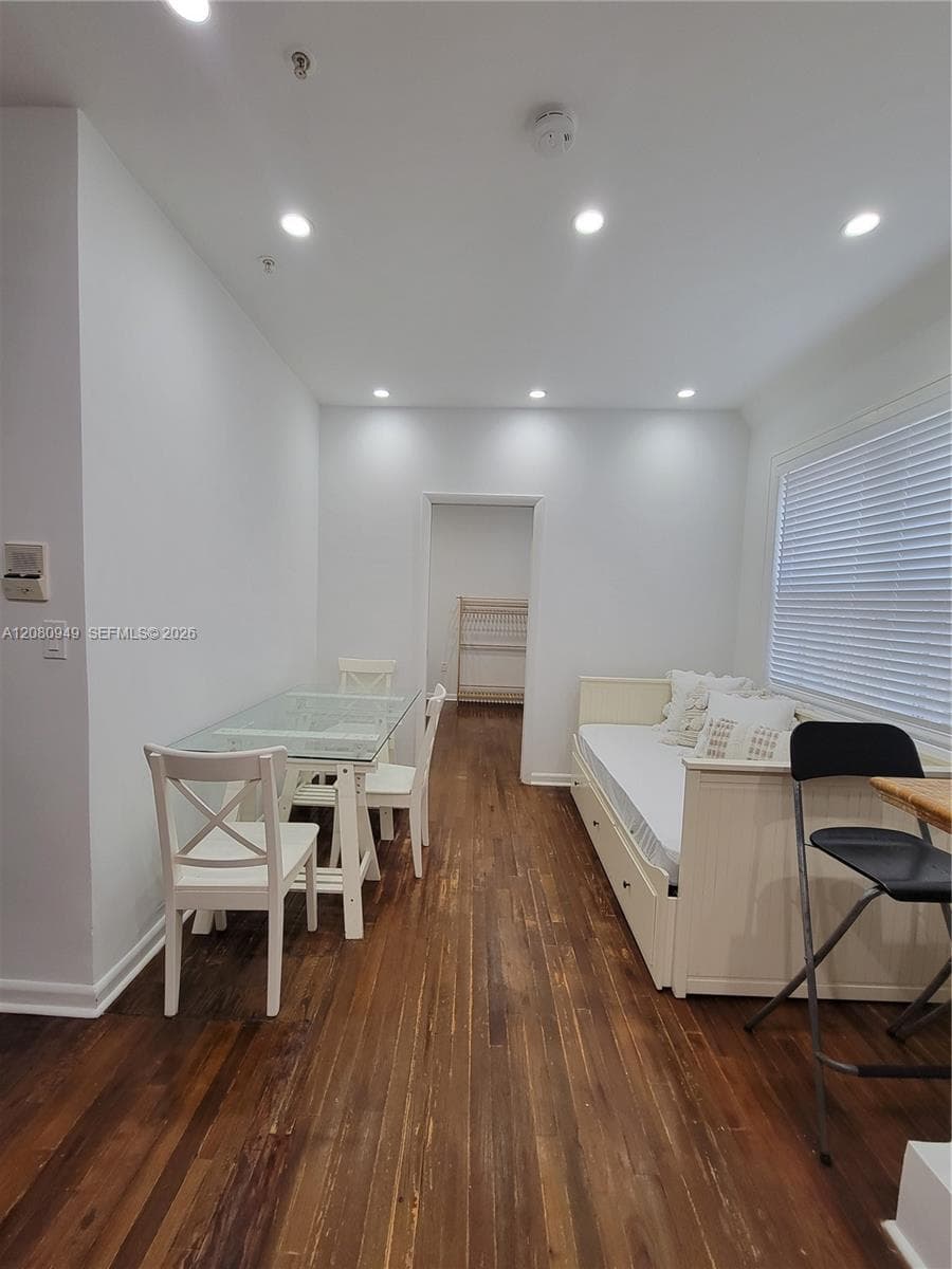 HAMILTON CONDO · #105 in Miami Beach - Photo 3