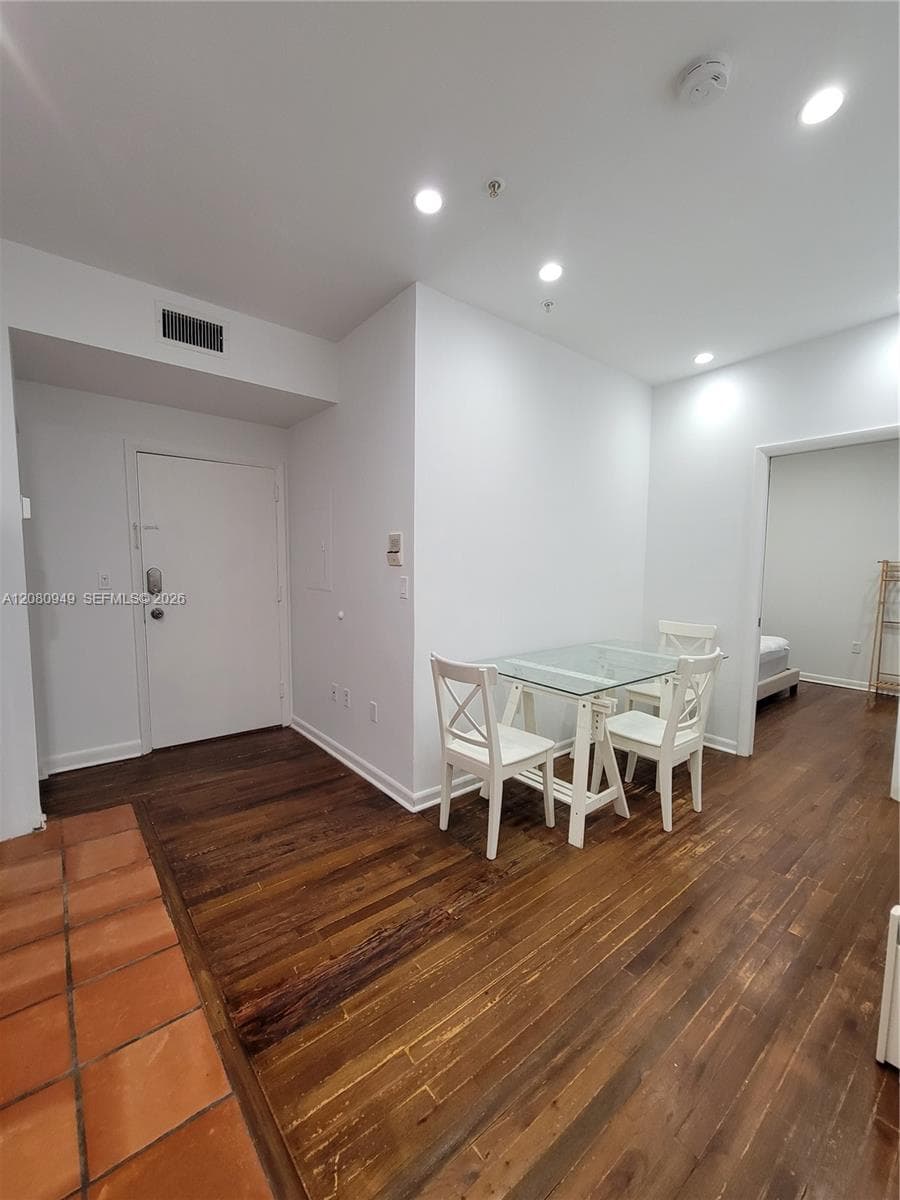 HAMILTON CONDO · #105 in Miami Beach - Photo 9