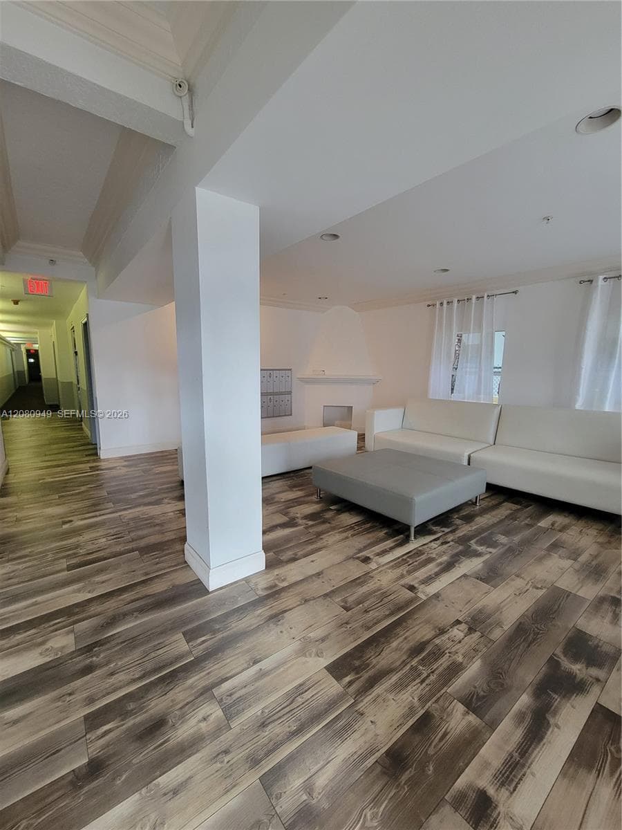 HAMILTON CONDO · #105 in Miami Beach - Photo 24