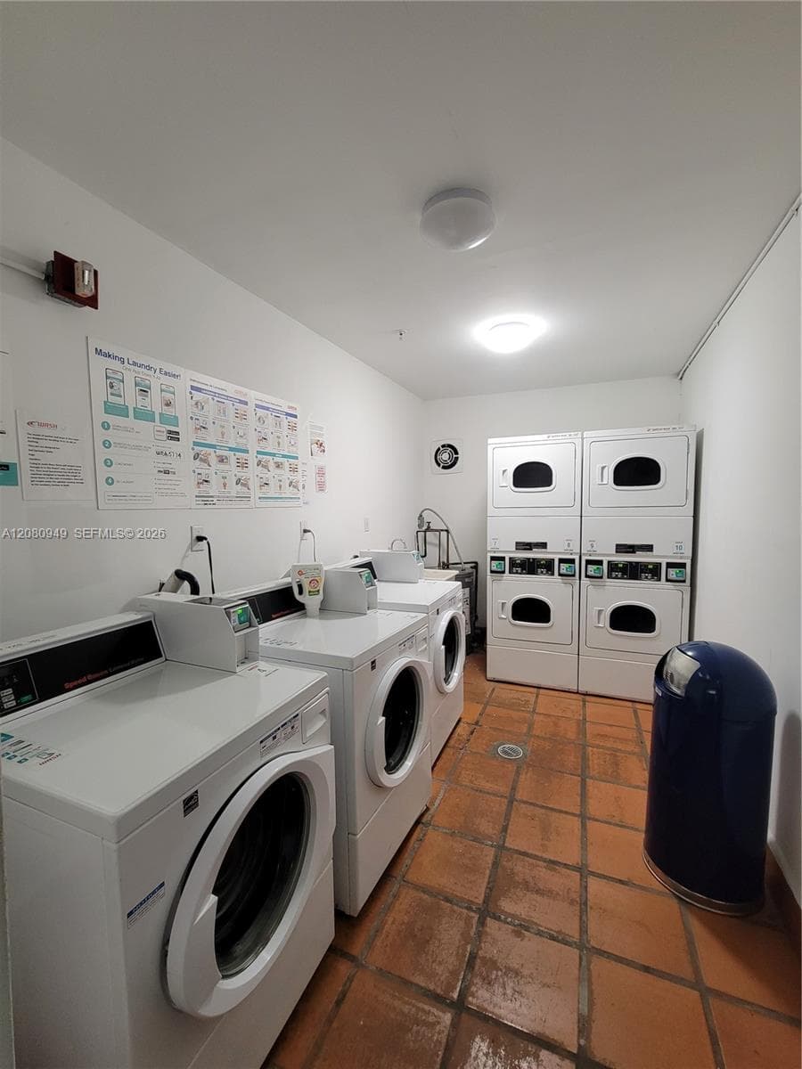 HAMILTON CONDO · #105 in Miami Beach - Photo 19