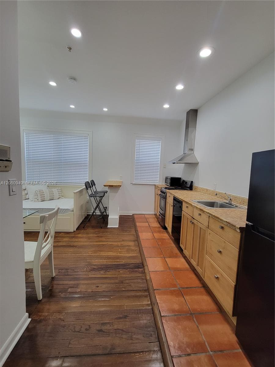 HAMILTON CONDO · #105 in Miami Beach - Photo 4