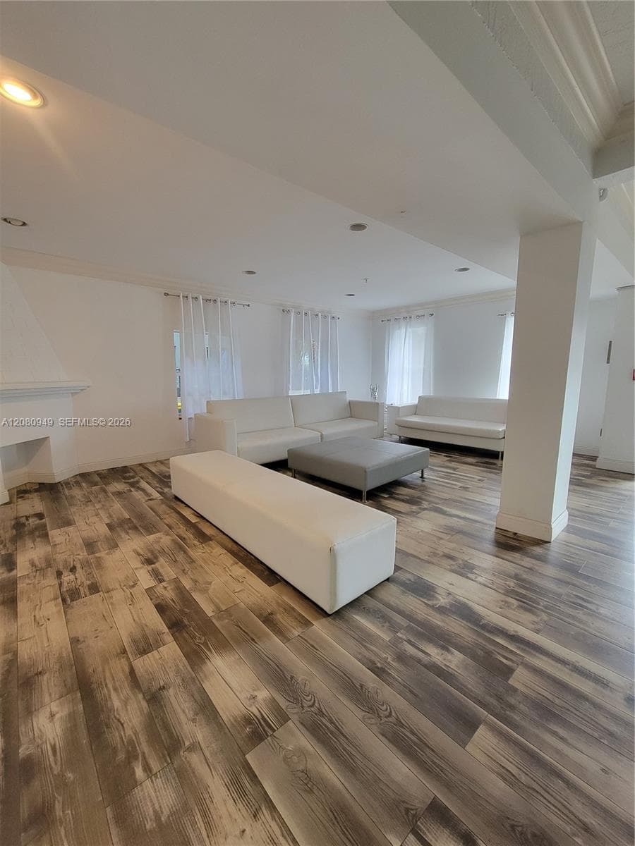 HAMILTON CONDO · #105 in Miami Beach - Photo 21