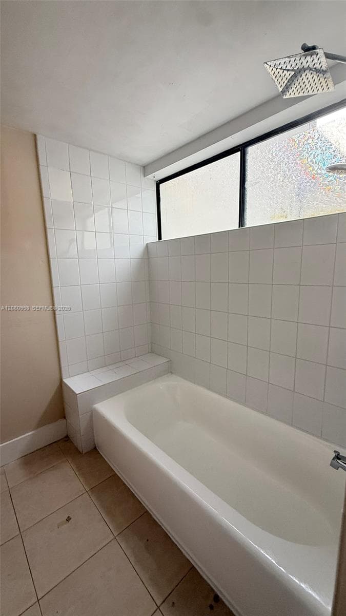 SONOMA LAKE CONDO · #609 in Miami - Photo 12