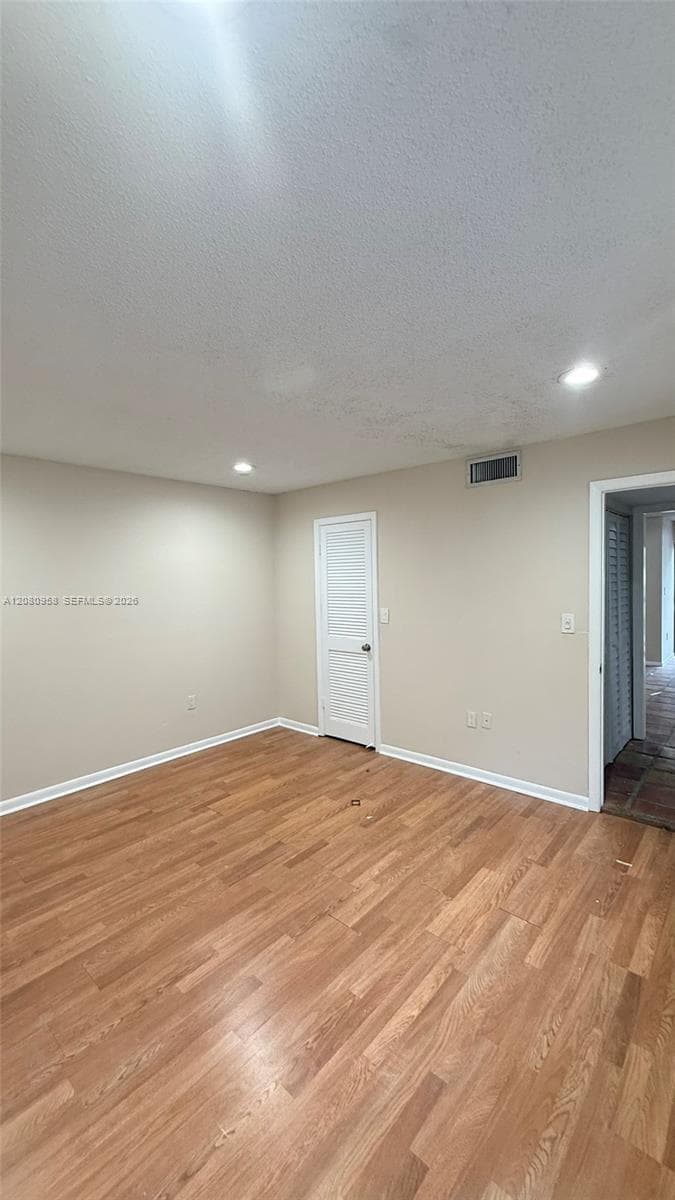 SONOMA LAKE CONDO · #609 in Miami - Photo 15