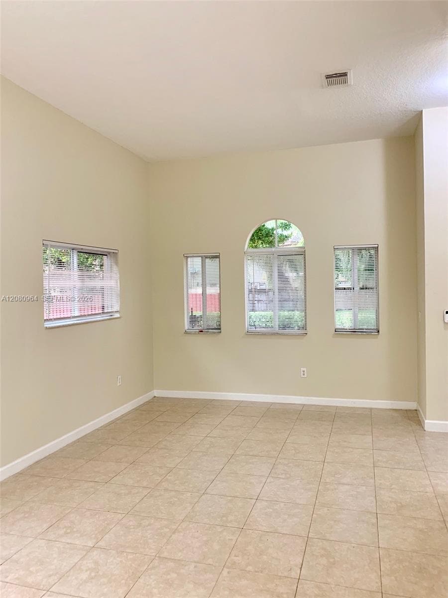 2536 NE 41st Ave #2536 photo 4
