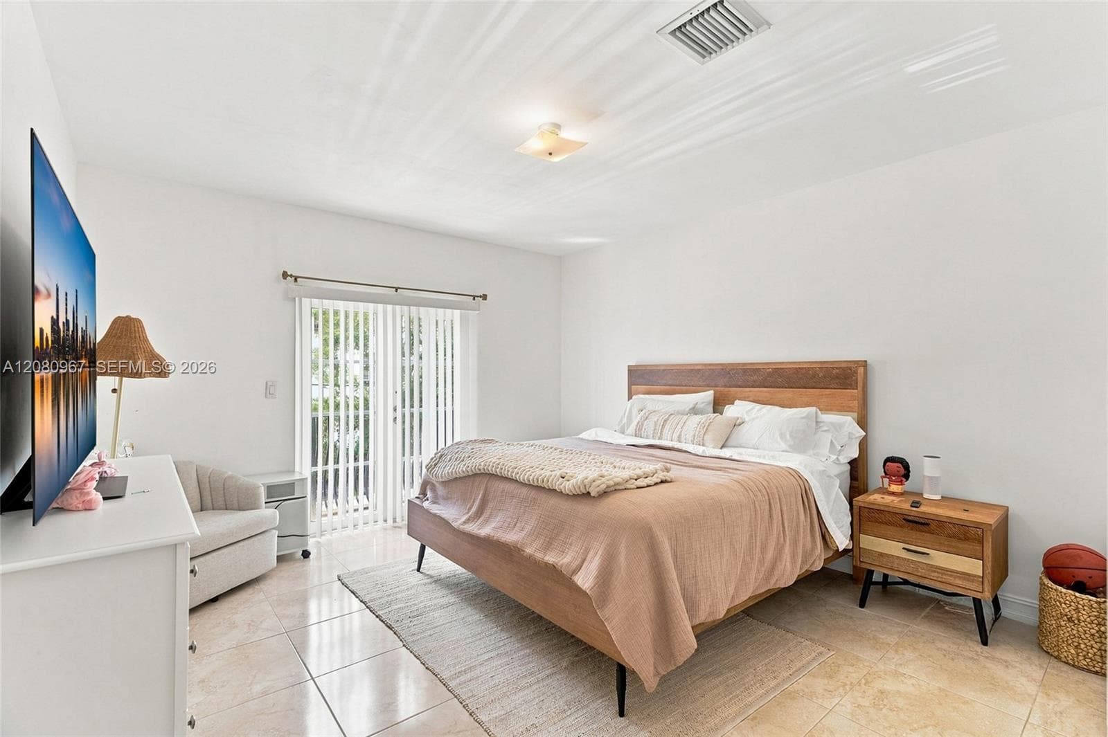 913 SW 8th St #2 photo 27