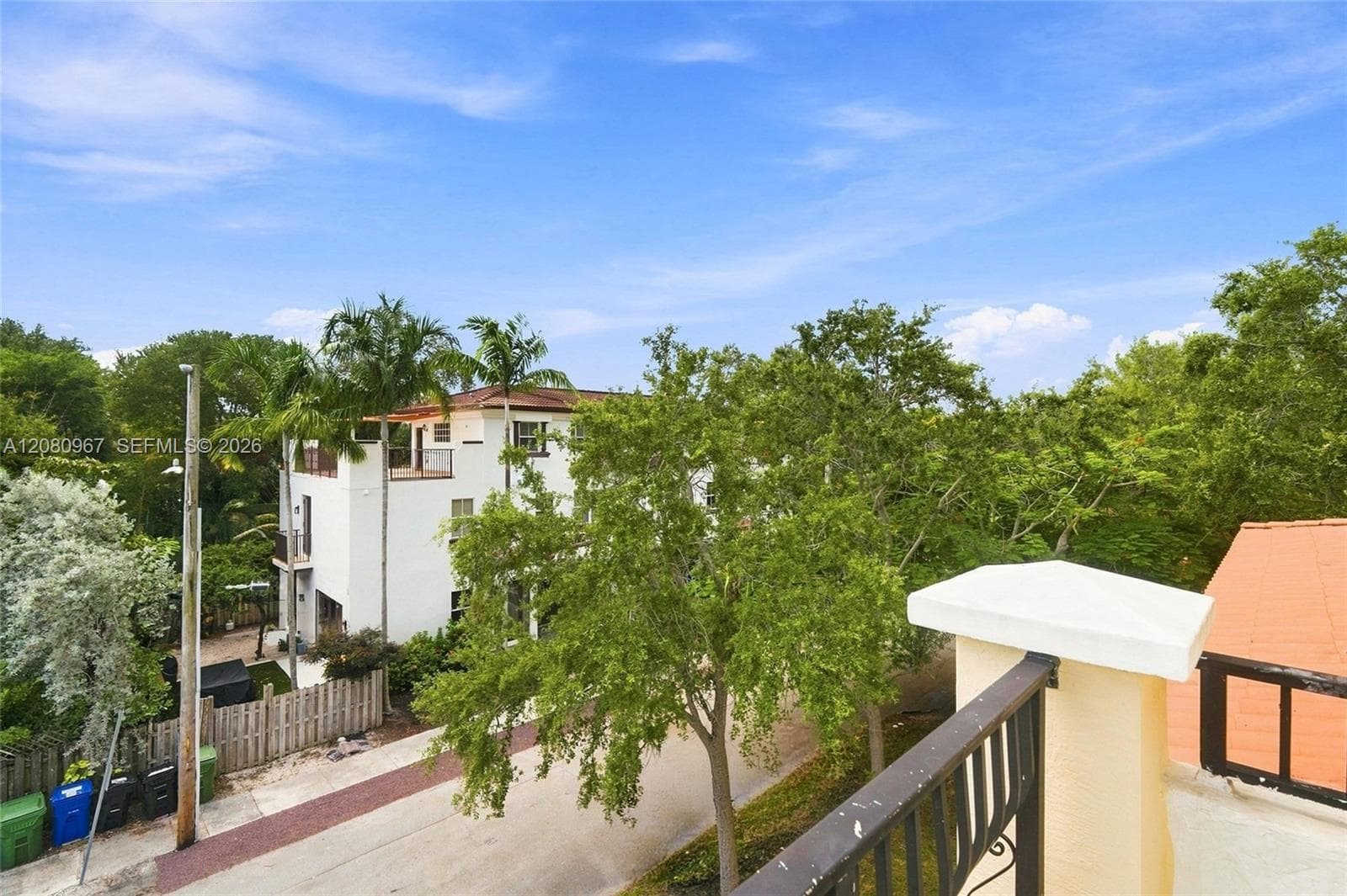 913 SW 8th St #2 photo 26