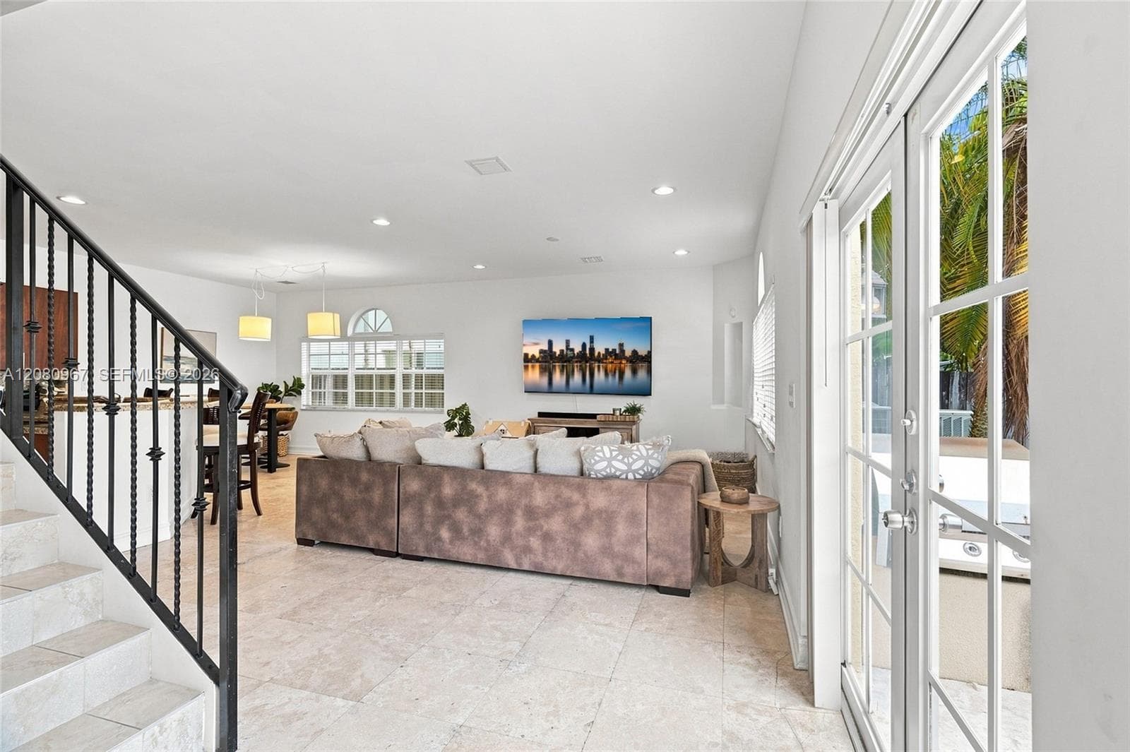 913 SW 8th St #2 photo 7