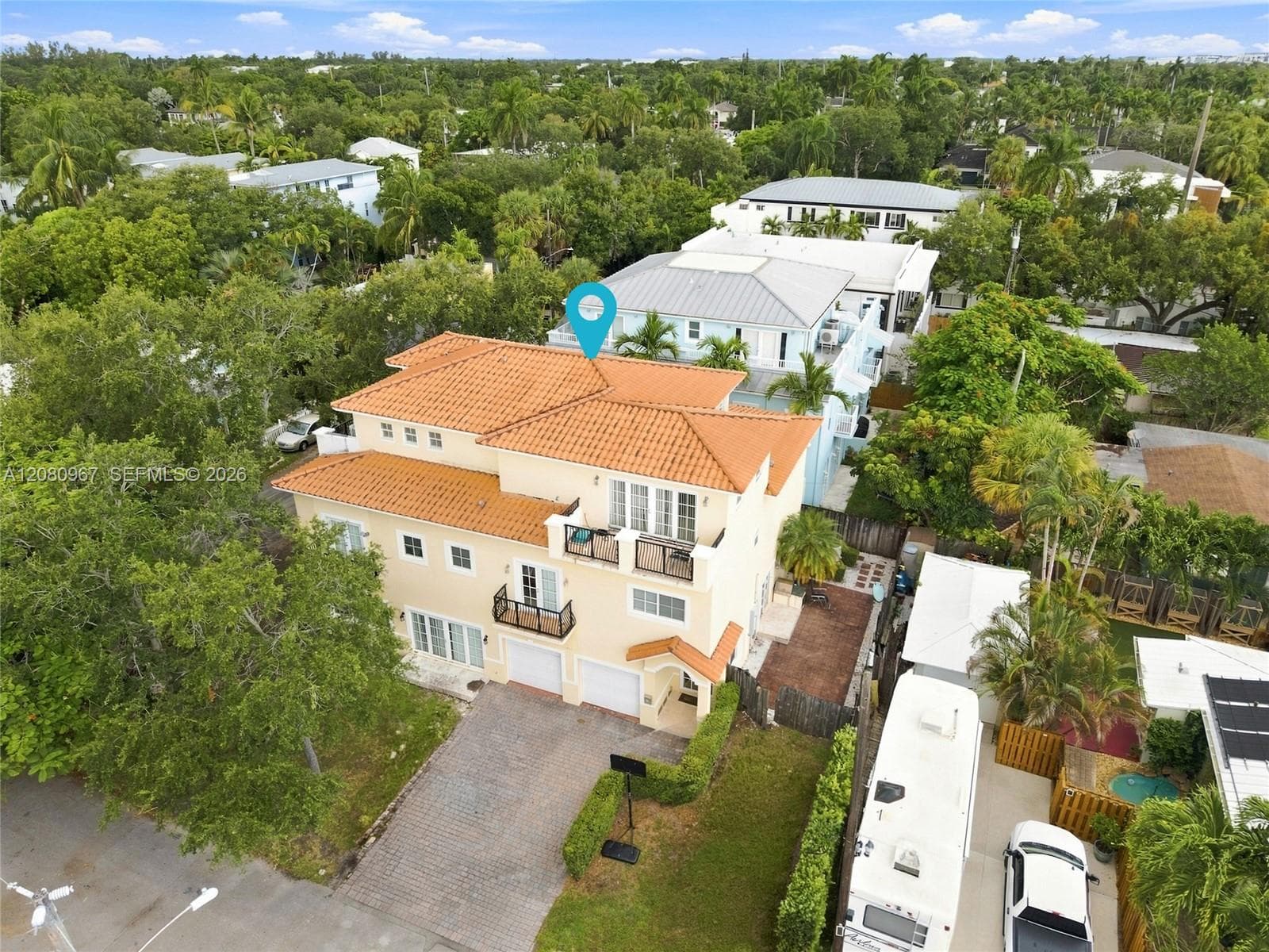 913 SW 8th St #2 photo 36