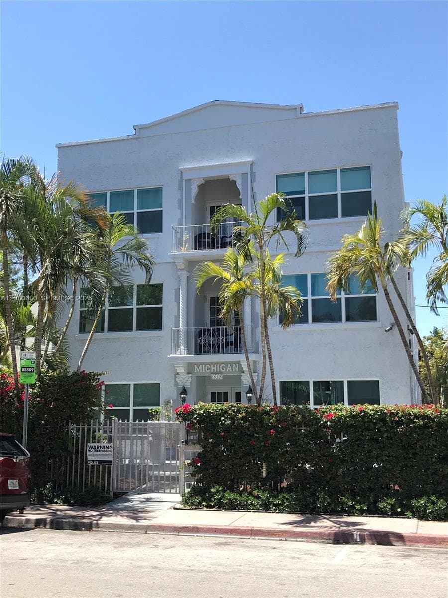 THE MICHIGAN CONDO · #26 in Miami Beach - Photo 5